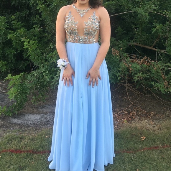 Prom dress - Picture 2 of 2